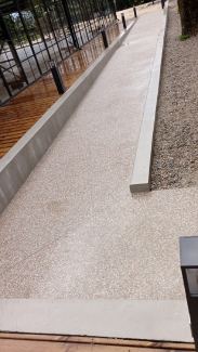 Rampe béton désactivé