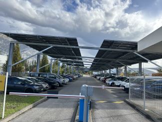 Ombrière entrée